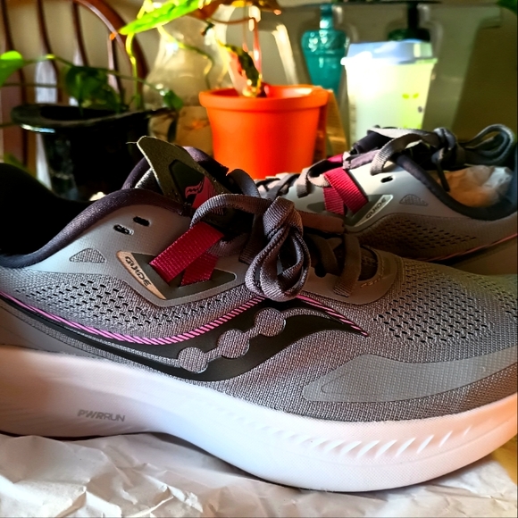 Saucony Shoes - Running shoes